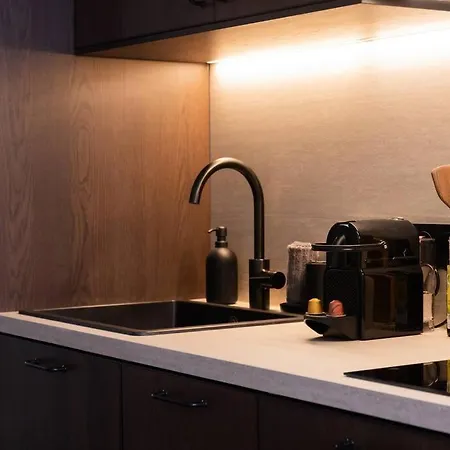 Exceptionnel Face Palais דירה